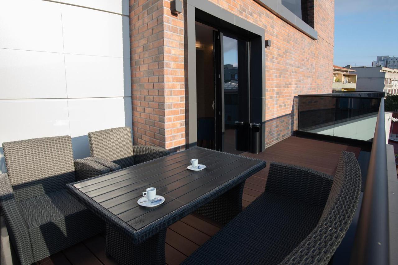 Family Hotel Business Club Sjoemen Buitenkant foto