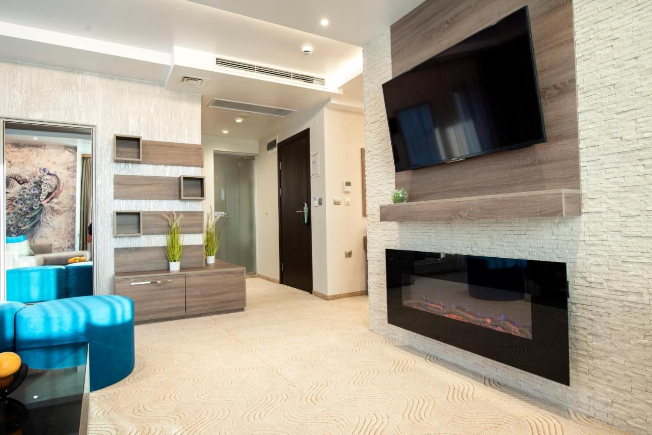 Family Hotel Business Club Sjoemen Buitenkant foto